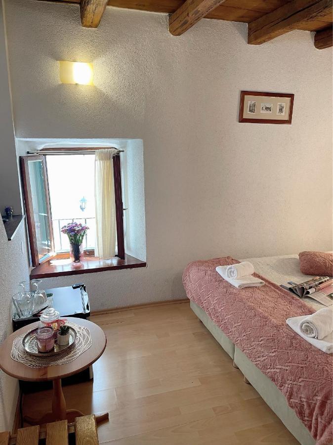 House Ivancic-Free Parking Trogir Eksteriør billede