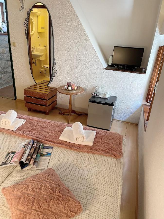 House Ivancic-Free Parking Trogir Eksteriør billede